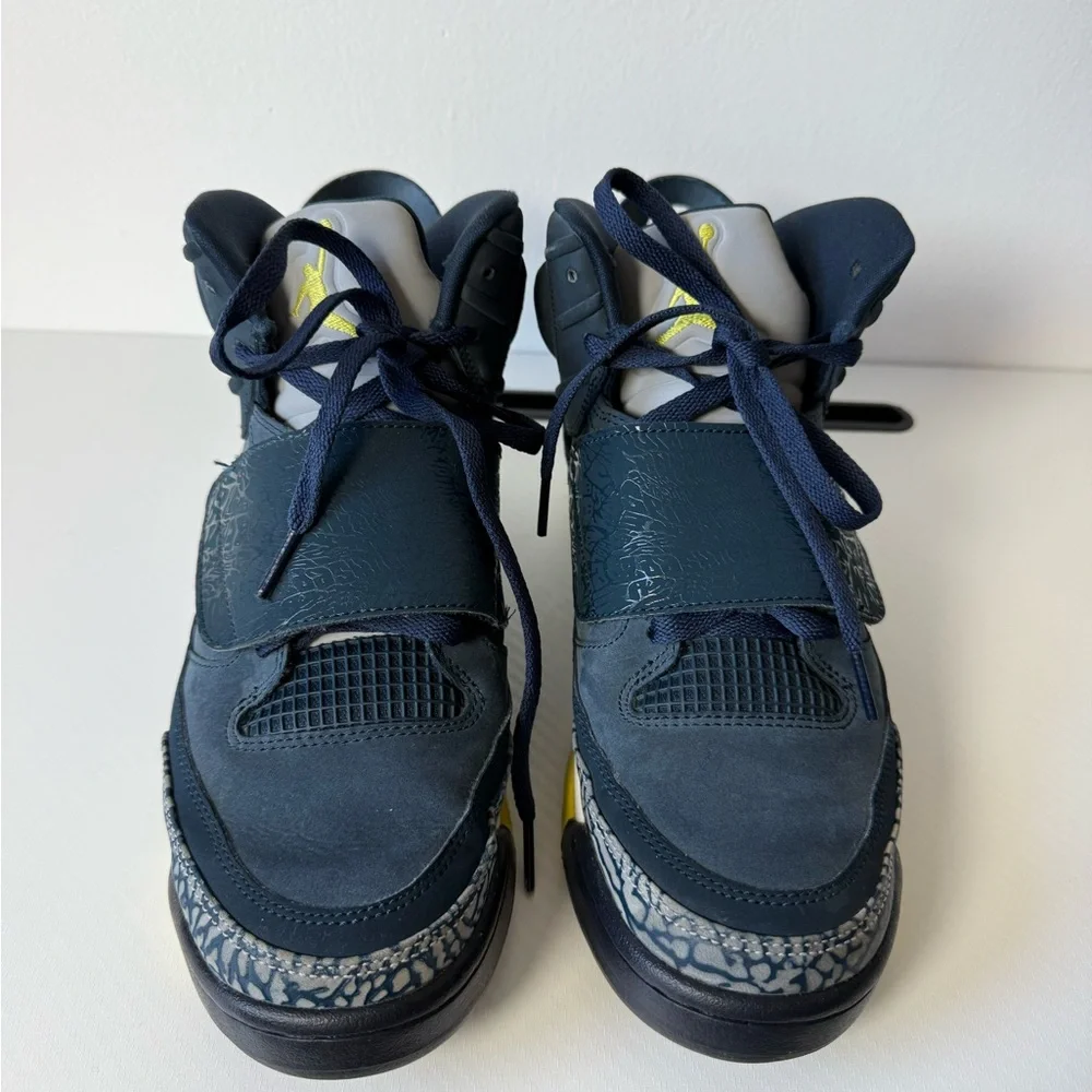 Nike Air Jordan Son of Mars Armory Navy Kids Navy Blue Sneakers‎ 7.5 y